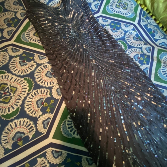Aidan Mattox size 4 sequin beaded gown - Picture 2 of 8